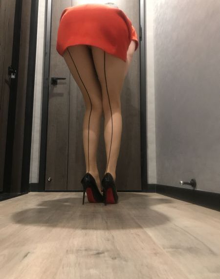 《漂亮的女邻居》韩国_成人在线观看免费